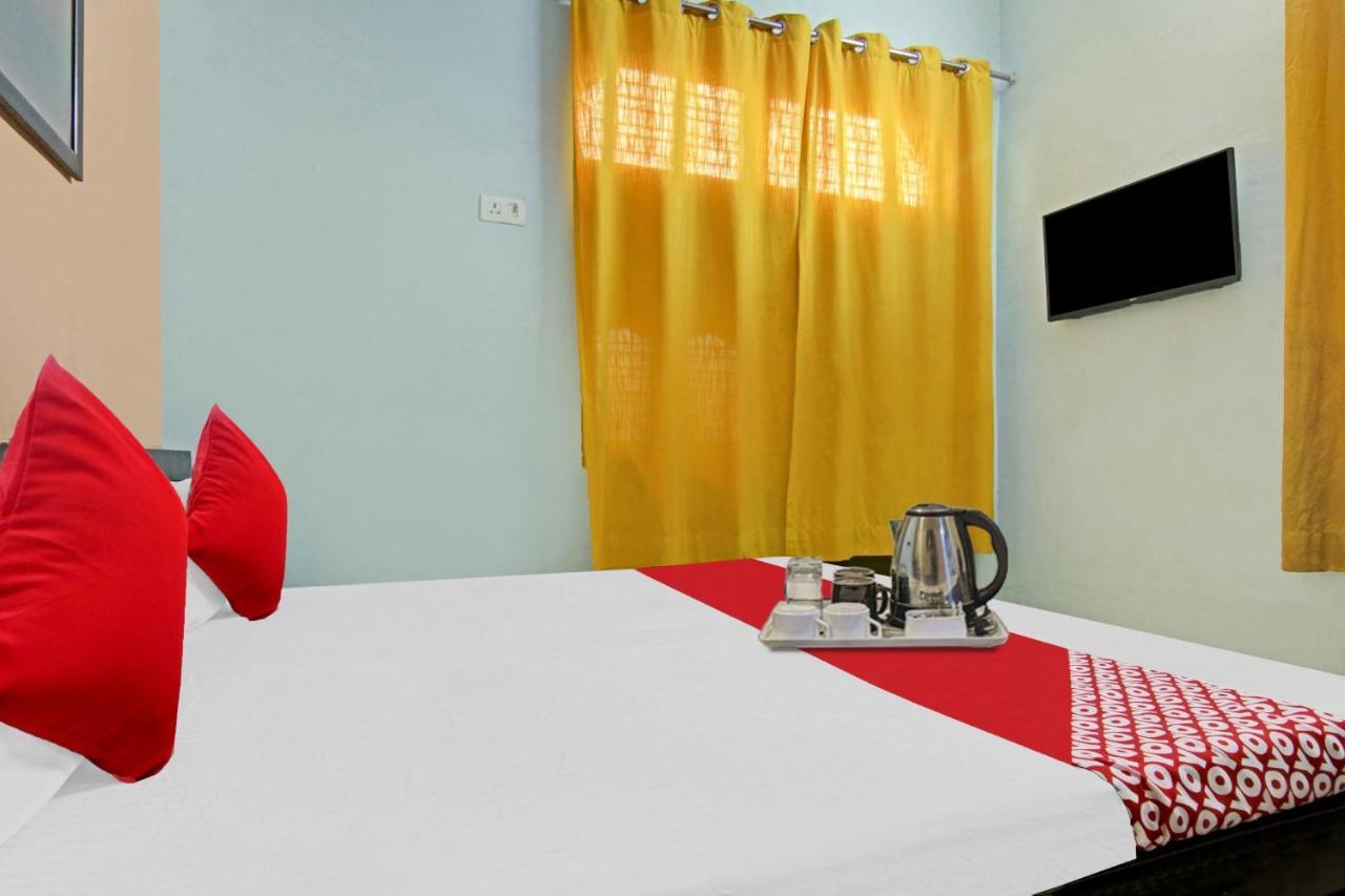 Flagship Hotel Decent Stay Near Pvr Vikaspuri Delhi Нью-Делі Екстер'єр фото