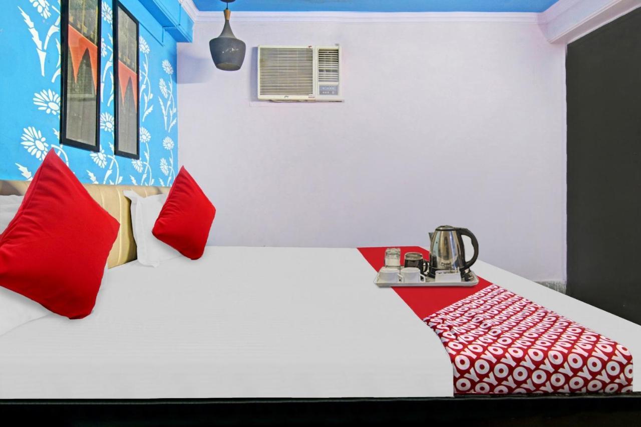 Flagship Hotel Decent Stay Near Pvr Vikaspuri Delhi Нью-Делі Екстер'єр фото