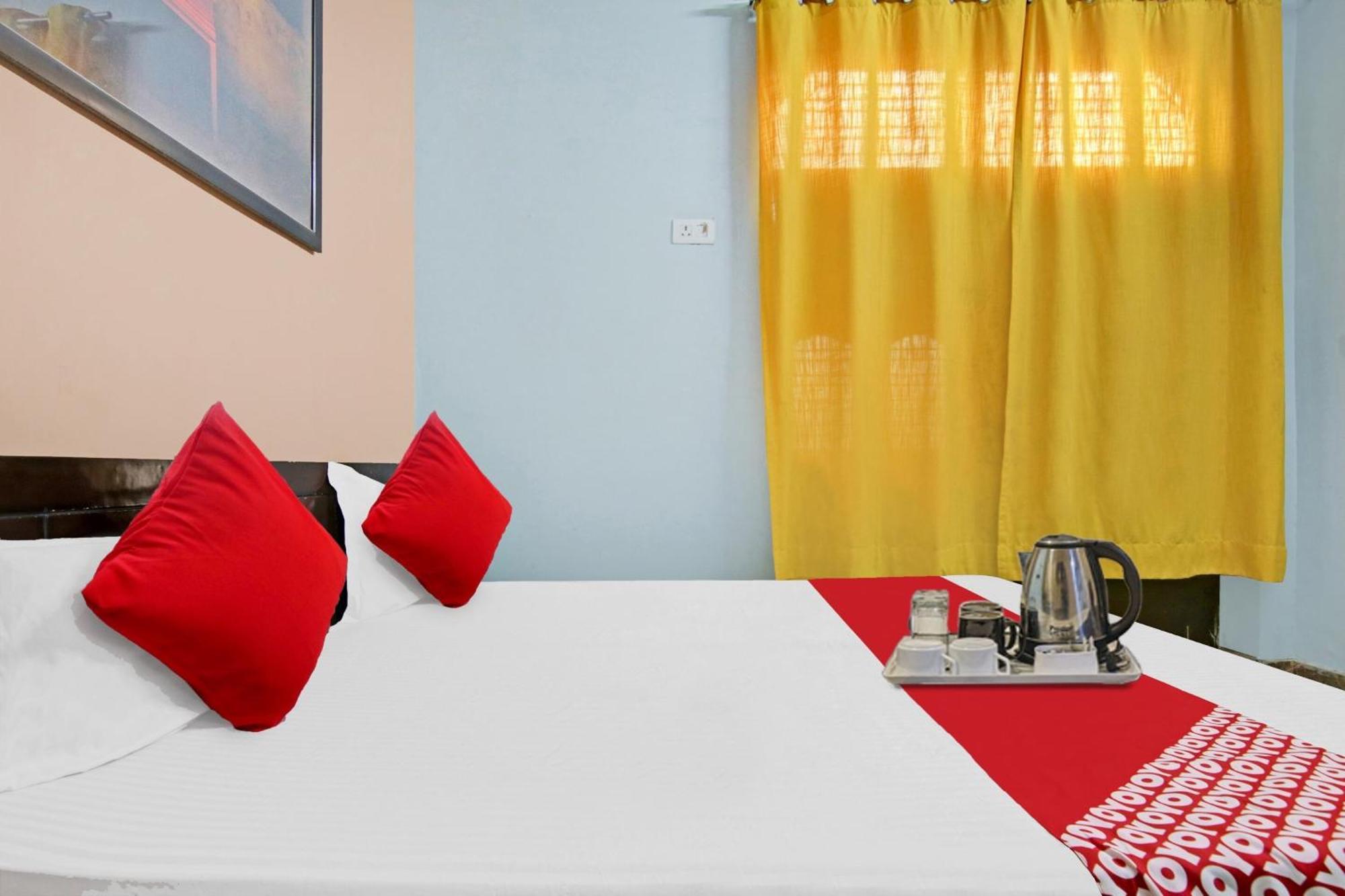 Flagship Hotel Decent Stay Near Pvr Vikaspuri Delhi Нью-Делі Екстер'єр фото